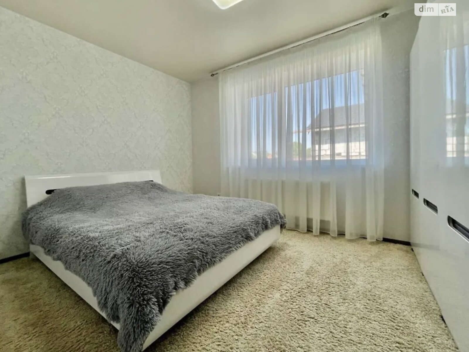 двоповерховий будинок з гаражем, 196 кв. м, цегла. Здається помісячно в Карпилівці фото 1 двоповерховий будинок з гаражем, 196 кв. м, цегла. Здається помісячно в Карпилівці фото 1