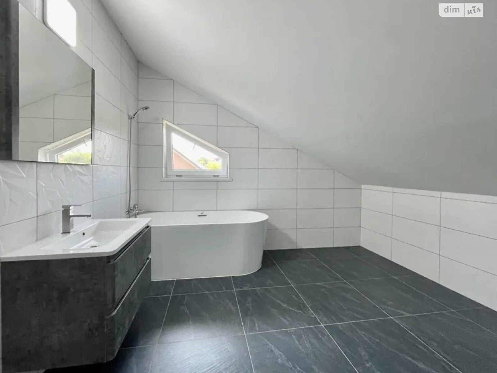 двоповерховий будинок з гаражем, 196 кв. м, цегла. Здається помісячно в Карпилівці фото 1 двоповерховий будинок з гаражем, 196 кв. м, цегла. Здається помісячно в Карпилівці фото 1