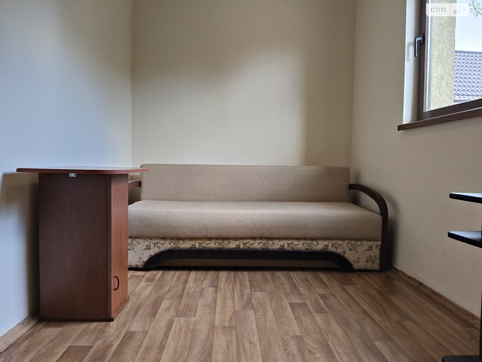 трехэтажный дом с верандой, 120 кв. м, кирпич. Сдается помесячно в Киеве, в районе Оболонский фото 1 трехэтажный дом с верандой, 120 кв. м, кирпич. Сдается помесячно в Киеве, в районе Оболонский фото 1