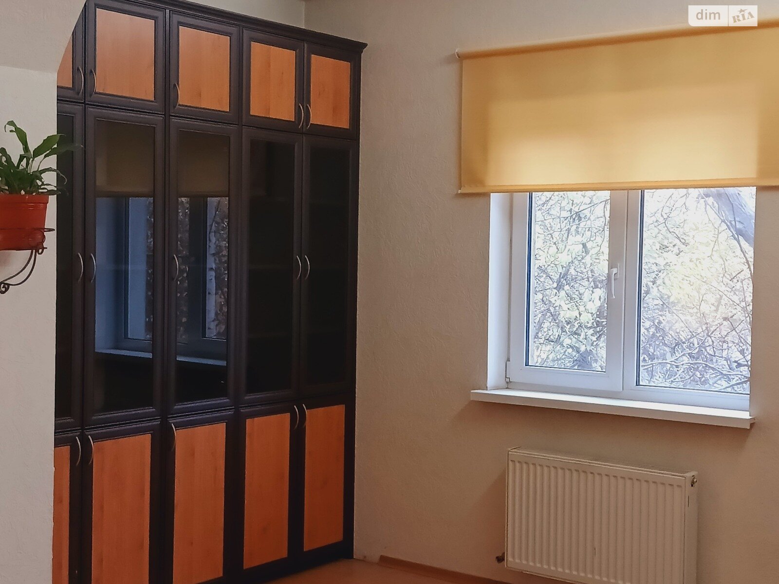 триповерховий будинок з балконом, 500 кв. м, піноблок. Здається помісячно в Києві, в районі Олександрівська Слобідка фото 1 трипроверховий будинок з балконом, 500 кв. м, піноблок. Здається помісячно в Києві, в районі Олександрівська Слобідка фото 1