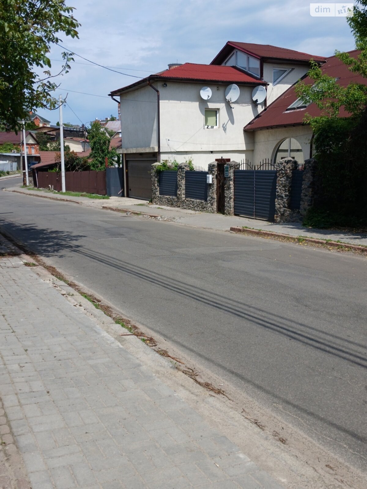 триповерховий будинок з балконом, 500 кв. м, піноблок. Здається помісячно в Києві, в районі Олександрівська Слобідка фото 1 трипроверховий будинок з балконом, 500 кв. м, піноблок. Здається помісячно в Києві, в районі Олександрівська Слобідка фото 1