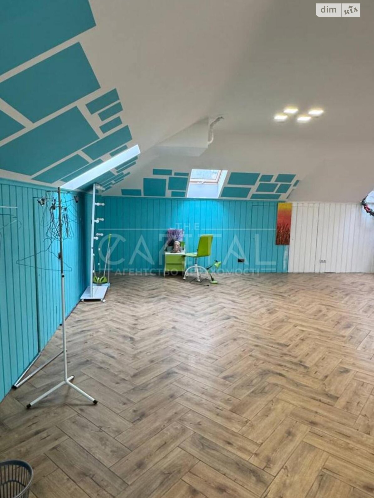 двухэтажный дом с верандой, 260 кв. м, кирпич. Сдается помесячно в Киеве, в районе Березняки фото 1 двухэтажный дом с верандой, 260 кв. м, кирпич. Сдается помесячно в Киеве, в районе Березняки фото 1