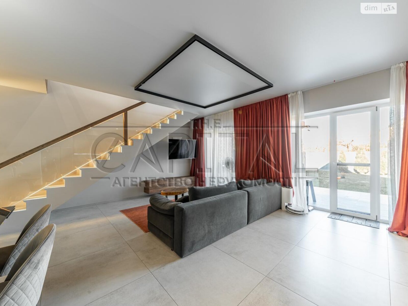 двухэтажный дом, 160 кв. м, кирпич. Сдается помесячно в Киеве фото 1