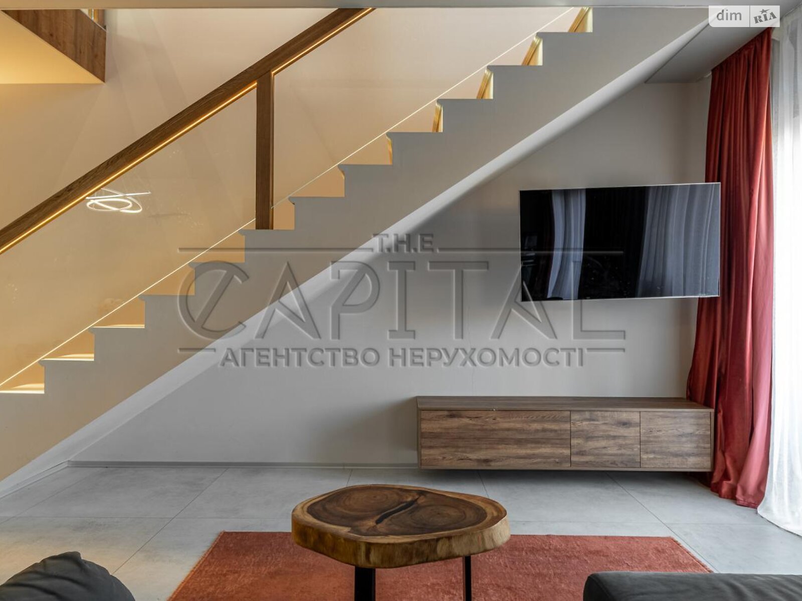 двухэтажный дом, 160 кв. м, кирпич. Сдается помесячно в Киеве фото 1