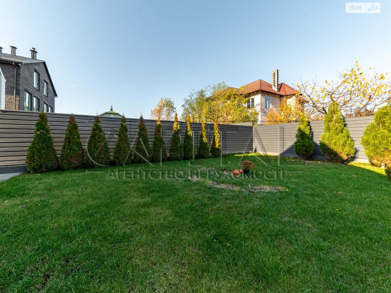 двухэтажный дом, 160 кв. м, кирпич. Сдается помесячно в Киеве фото 1