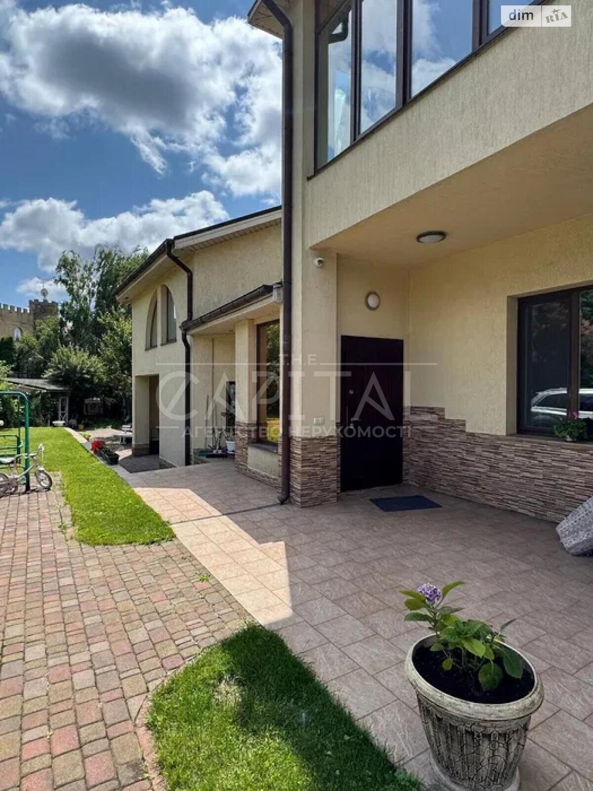 трипроверховий будинок з гаражем, 623 кв. м, кирпич. Здається помісячно в Києві, в районі Оболонський фото 1