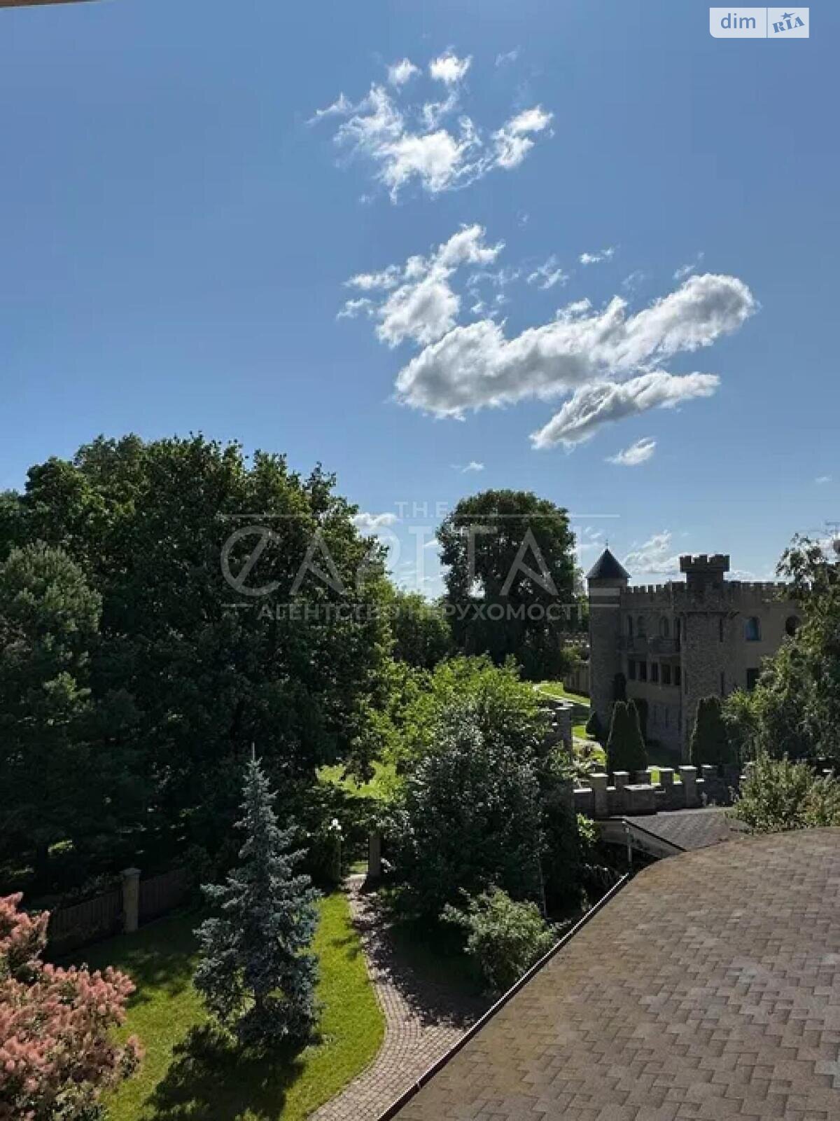 трипроверховий будинок з гаражем, 623 кв. м, кирпич. Здається помісячно в Києві, в районі Оболонський фото 1