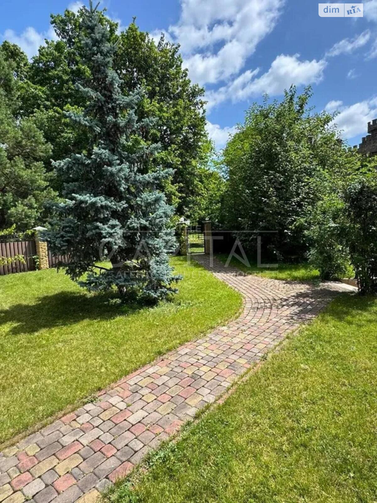 трипроверховий будинок з гаражем, 623 кв. м, кирпич. Здається помісячно в Києві, в районі Оболонський фото 1