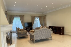 двопроверховий будинок з гаражем, 376 кв. м, кирпич. Здається помісячно в Києві, в районі Чорна Гора фото 2