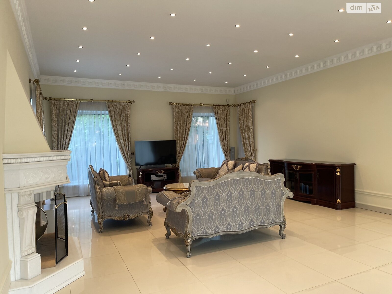 двоповерховий будинок з гаражем, 376 кв. м, кирпич. Здається помісячно в Києві, в районі Чорна Гора фото 1 двопроверховий будинок з гаражем, 376 кв. м, кирпич. Здається помісячно в Києві, в районі Чорна Гора фото 1