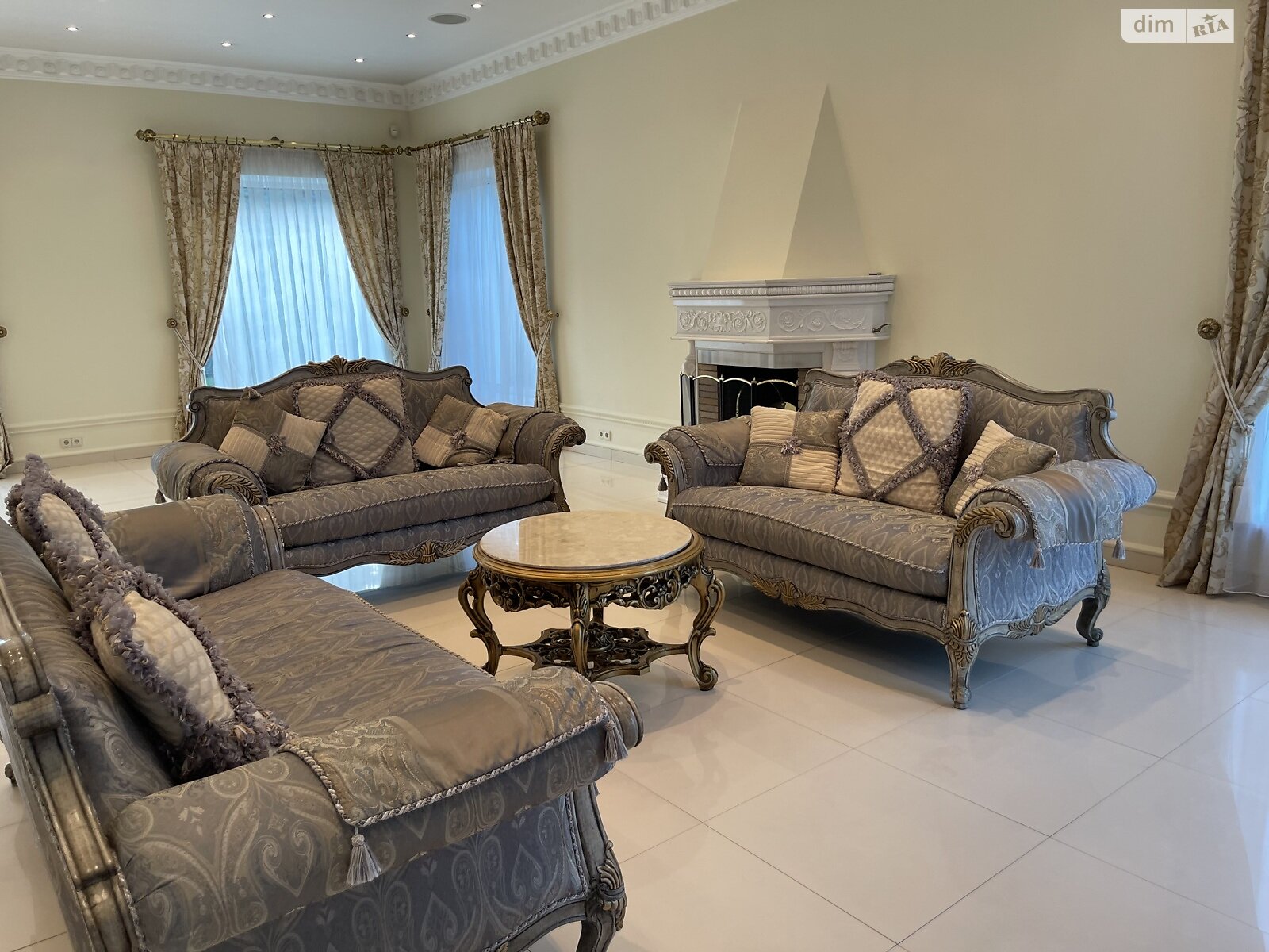 двоповерховий будинок з гаражем, 376 кв. м, кирпич. Здається помісячно в Києві, в районі Чорна Гора фото 1 двопроверховий будинок з гаражем, 376 кв. м, кирпич. Здається помісячно в Києві, в районі Чорна Гора фото 1