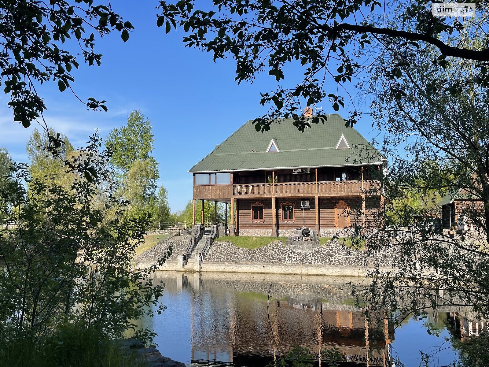 двухэтажный дом беседка, 350 кв. м, кирпич. Сдается помесячно в Гнедине фото 1 двухэтажный дом беседка, 350 кв. м, кирпич. Сдается помесячно в Гнедине фото 1
