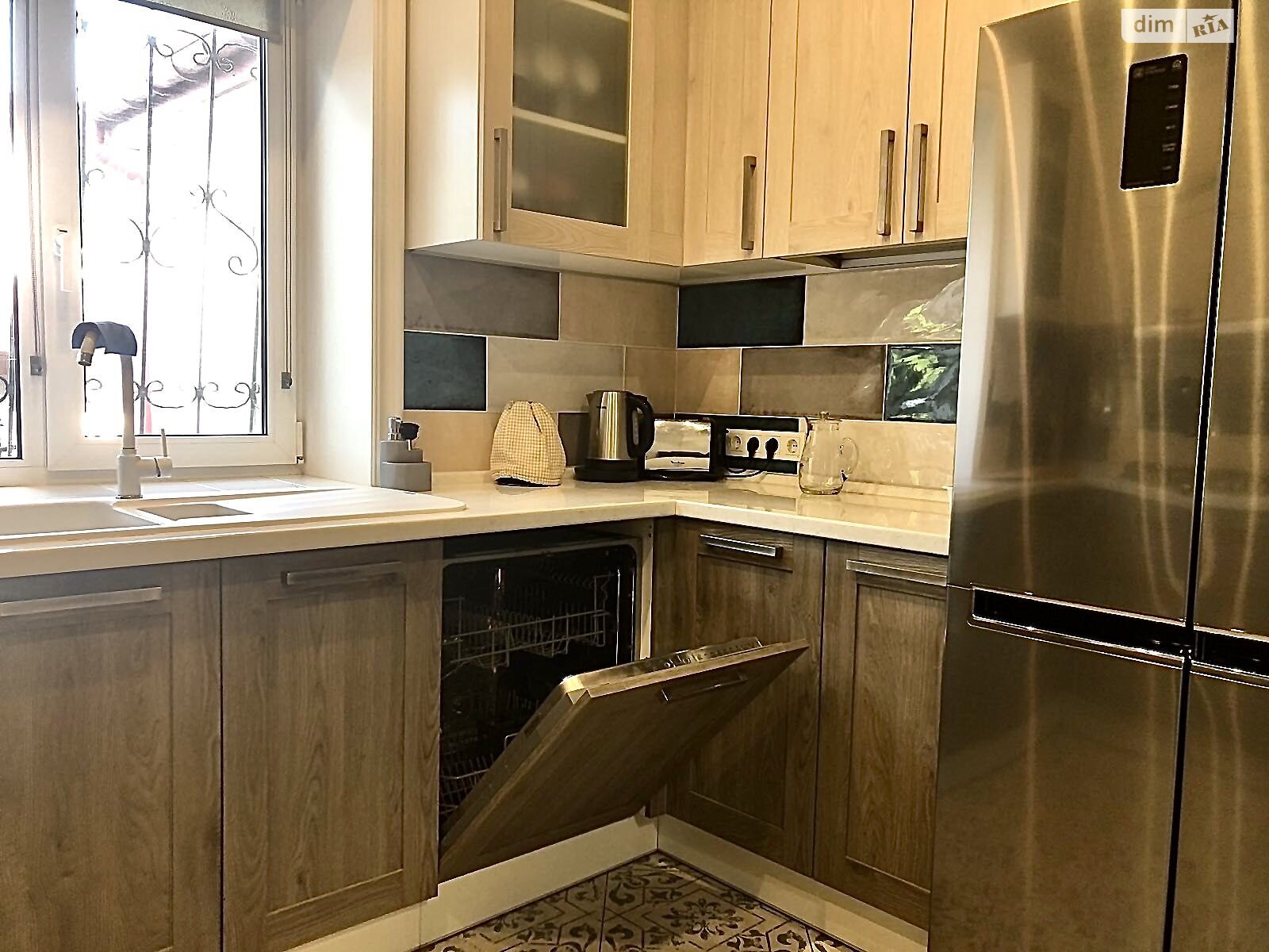 двухэтажный дом, 150 кв. м, кирпич. Сдается помесячно в Киеве, в районе Дарницкий фото 1