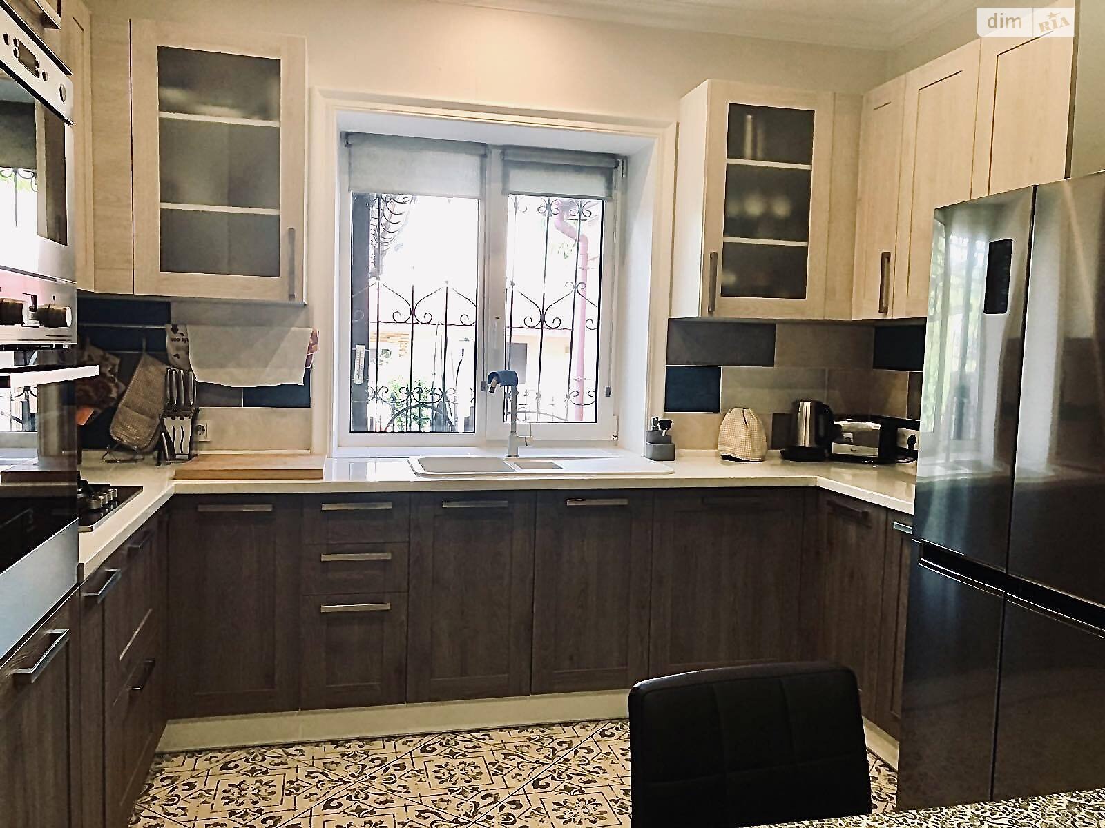 двухэтажный дом, 150 кв. м, кирпич. Сдается помесячно в Киеве, в районе Дарницкий фото 1