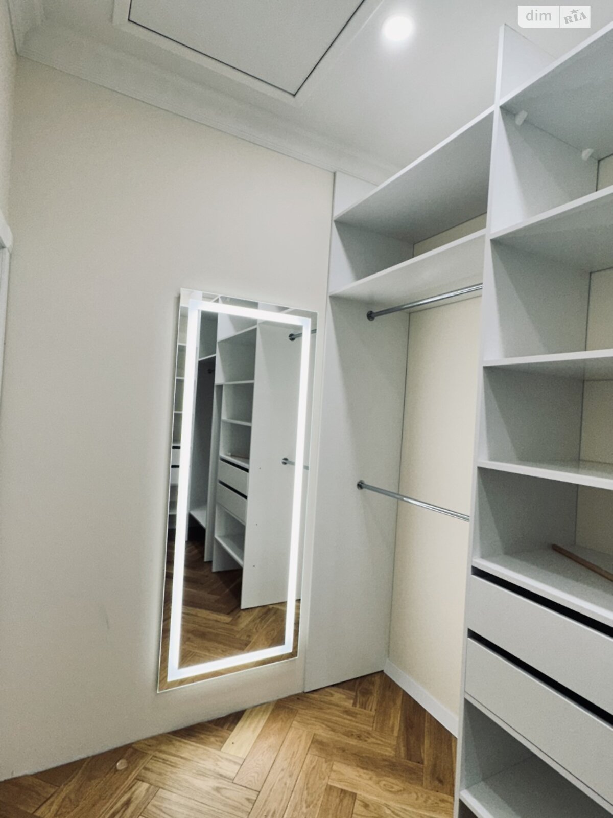 двухэтажный дом, 203 кв. м, пеноблок. Сдается помесячно в Киеве, в районе Дарницкий фото 1 двухэтажный дом, 203 кв. м, пеноблок. Сдается помесячно в Киеве, в районе Дарницкий фото 1