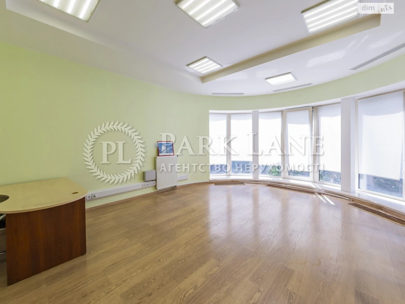 триповерховий будинок з гаражем, 315.6 кв. м, цегла. Здається помісячно в Києві, в районі Дарницький фото 1 трипроверховий будинок з гаражем, 315.6 кв. м, цегла. Здається помісячно в Києві, в районі Дарницький фото 1