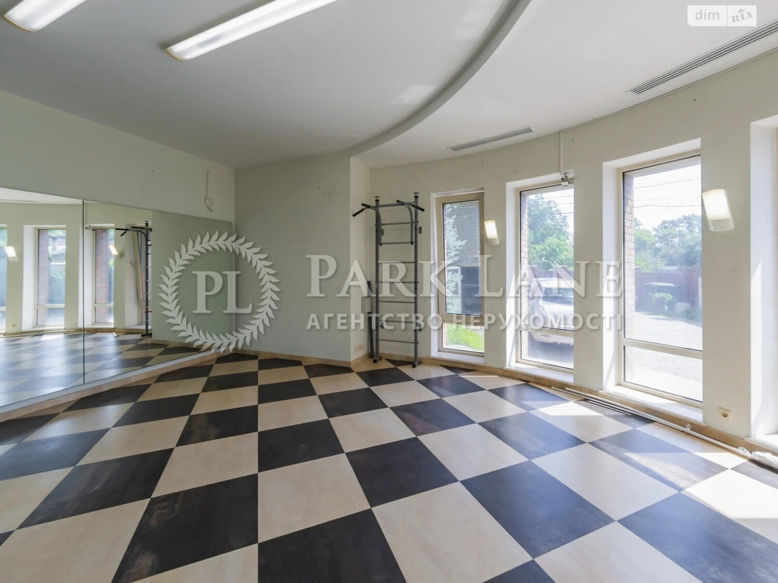 триповерховий будинок з гаражем, 315.6 кв. м, цегла. Здається помісячно в Києві, в районі Дарницький фото 1 трипроверховий будинок з гаражем, 315.6 кв. м, цегла. Здається помісячно в Києві, в районі Дарницький фото 1