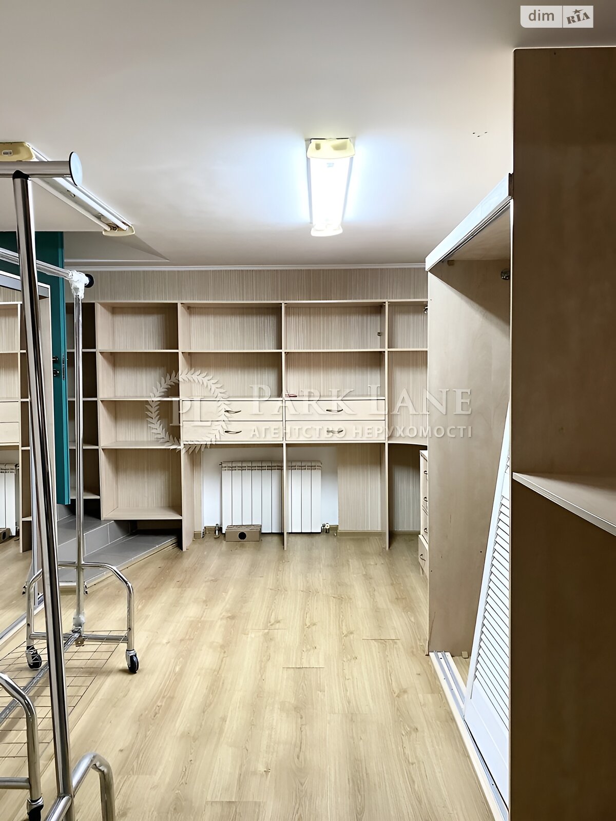 двоповерховий будинок з балконом, 200 кв. м, цегла. Здається помісячно в Києві, в районі Дарницький фото 1 двопроверховий будинок з балконом, 200 кв. м, цегла. Здається помісячно в Києві, в районі Дарницький фото 1