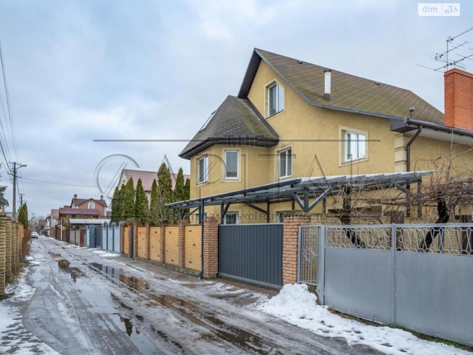трехэтажный дом, 300 кв. м, кирпич. Сдается помесячно в Киеве, в районе Дарницкий фото 1