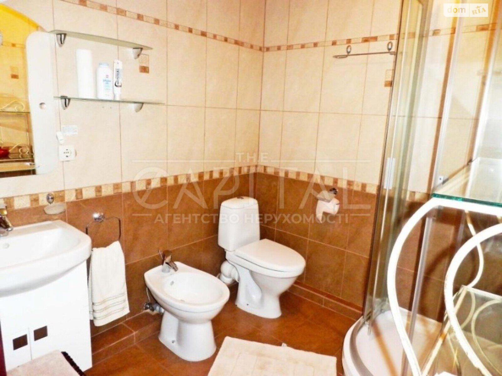 двухэтажный дом, 260 кв. м, кирпич. Сдается помесячно в Киеве, в районе Дарницкий фото 1 двухэтажный дом, 260 кв. м, кирпич. Сдается помесячно в Киеве, в районе Дарницкий фото 1