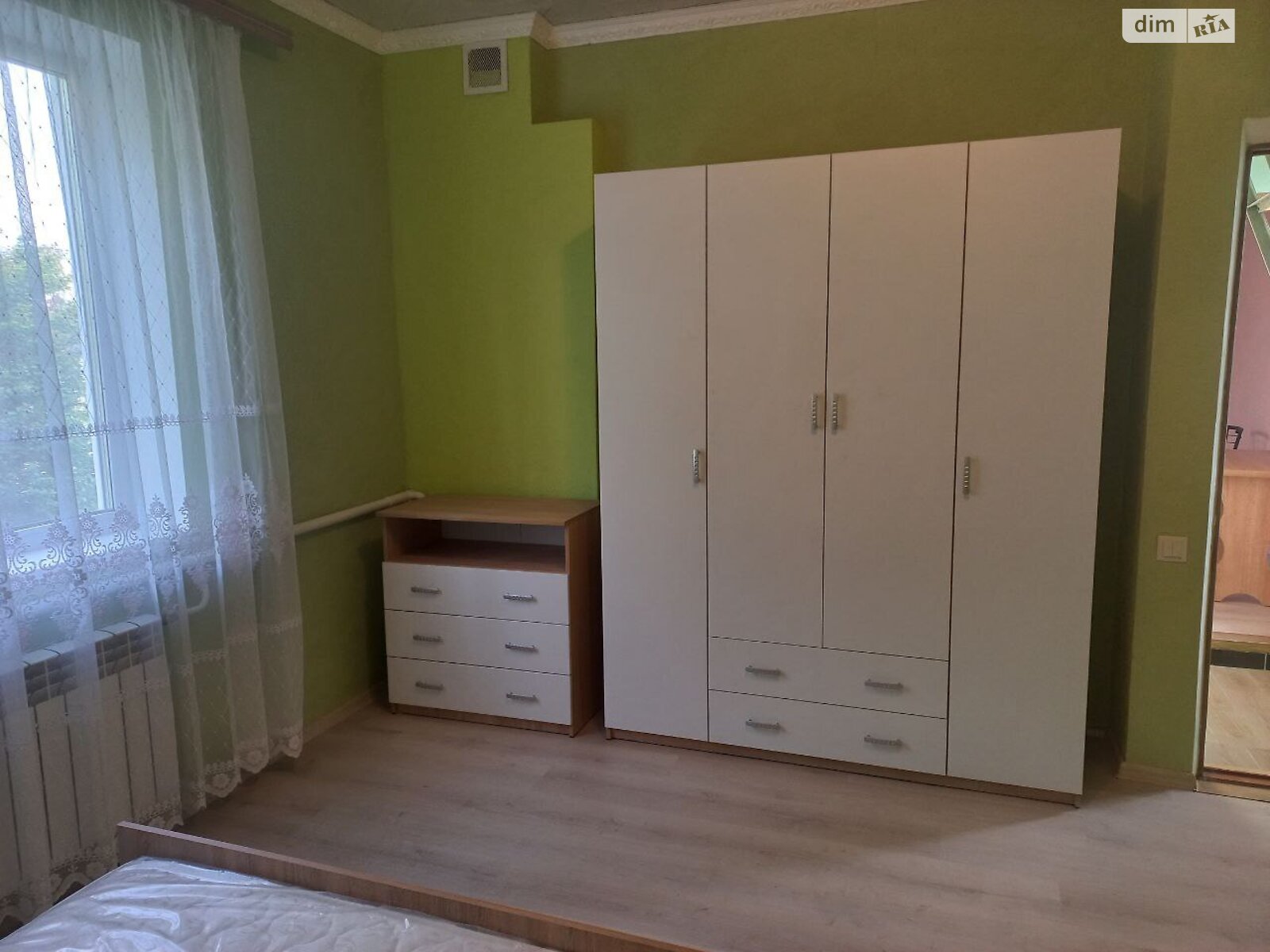 двухэтажный дом, 90 кв. м, кирпич. Сдается помесячно в Киеве, в районе Деснянский фото 1 двухэтажный дом, 90 кв. м, кирпич. Сдается помесячно в Киеве, в районе Деснянский фото 1