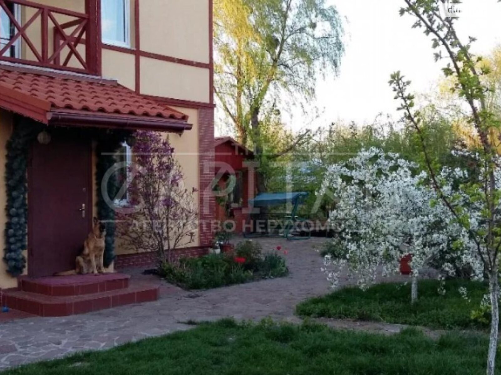 трехэтажный дом с ремонтом, 260 кв. м, кирпич. Сдается помесячно в Киеве, в районе Днепровский фото 1