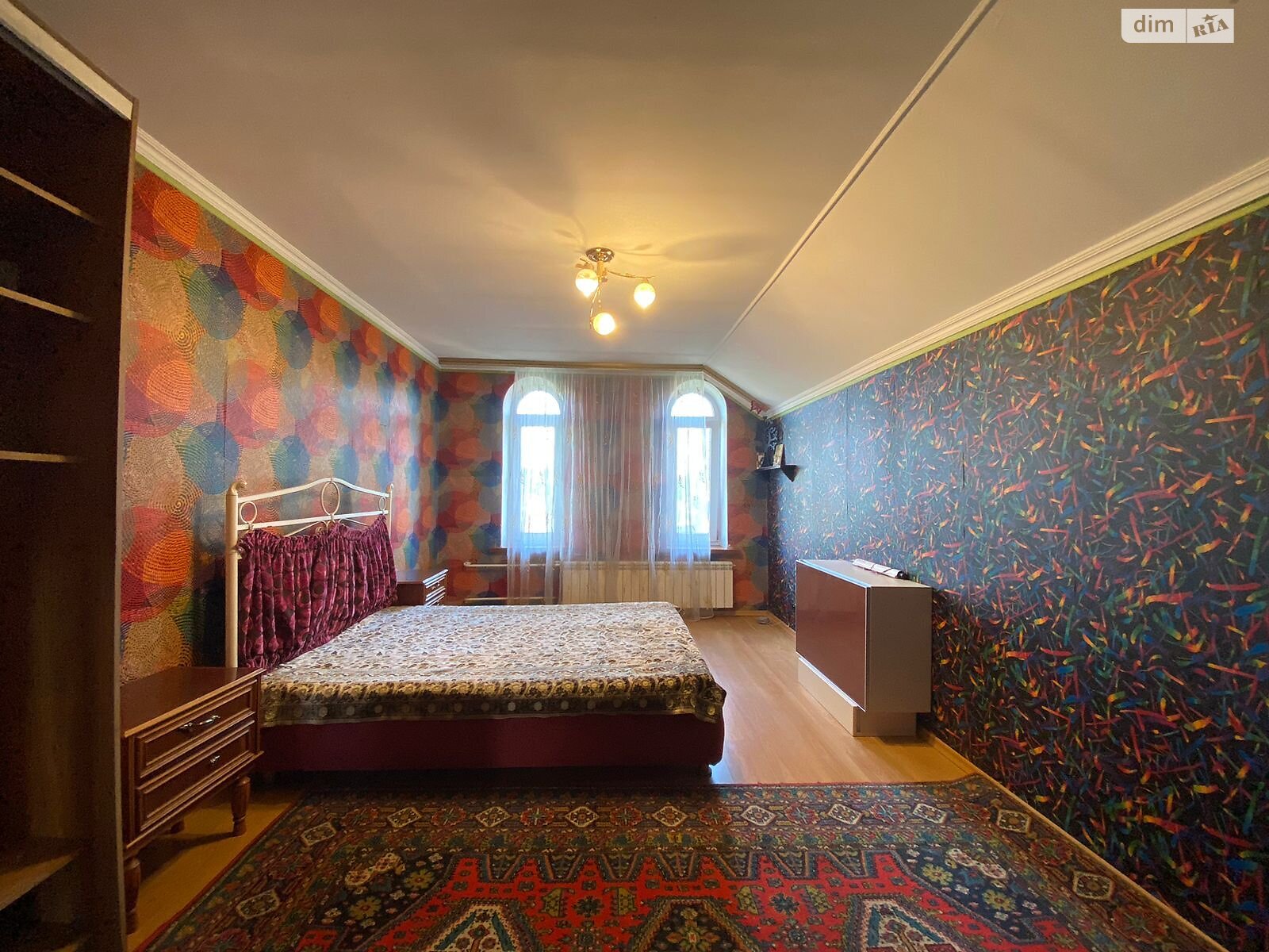 трехэтажный дом с гаражом, 295 кв. м, кирпич. Сдается помесячно в Киеве, в районе Днепровский фото 1 трехэтажный дом с гаражом, 295 кв. м, кирпич. Сдается помесячно в Киеве, в районе Днепровский фото 1