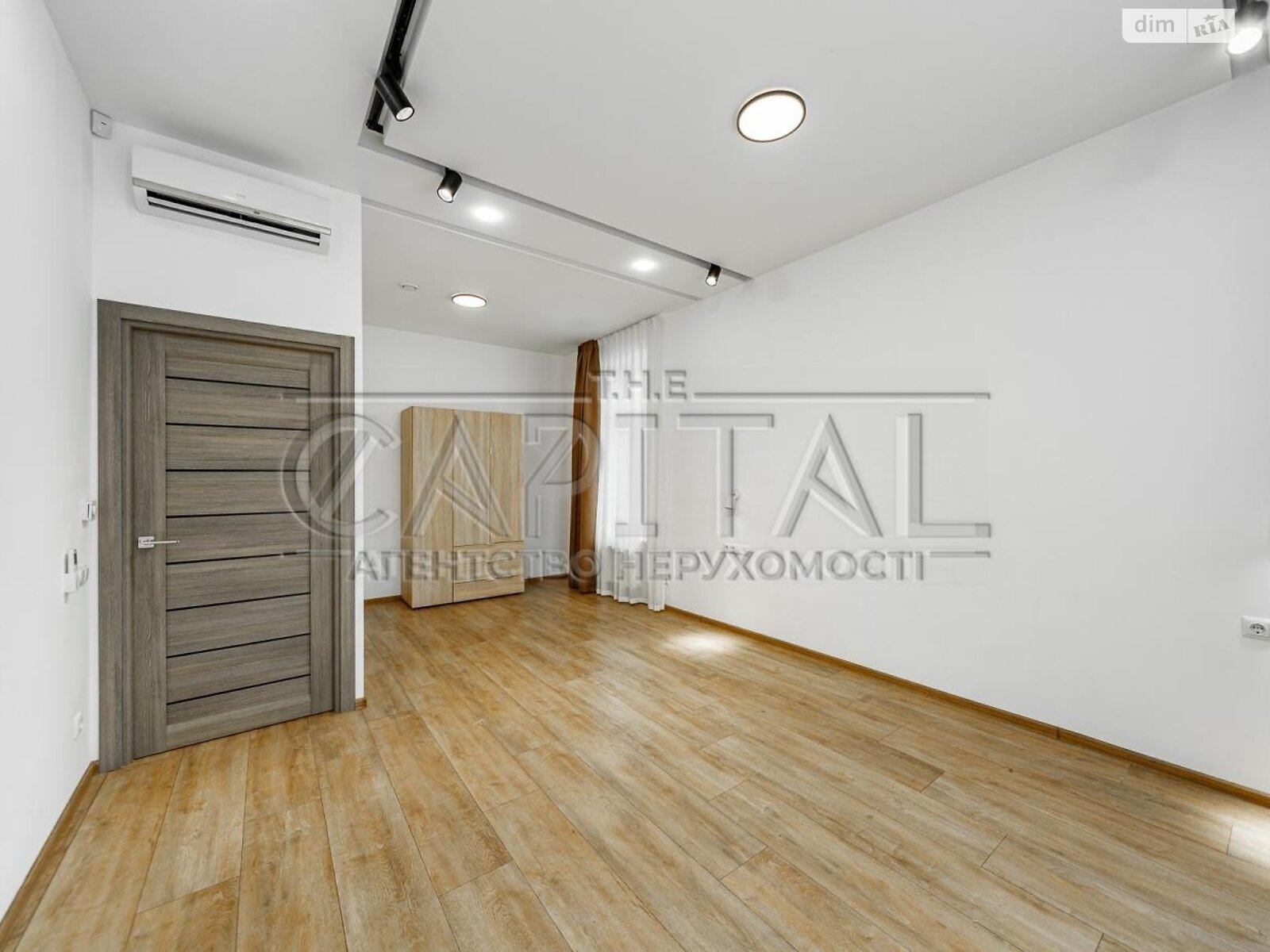 двоповерховий будинок з гаражем, 295.3 кв. м, цегла. Здається помісячно в Києві, в районі Добрий Шлях фото 1 двопроверховий будинок з гаражем, 295.3 кв. м, цегла. Здається помісячно в Києві, в районі Добрий Шлях фото 1