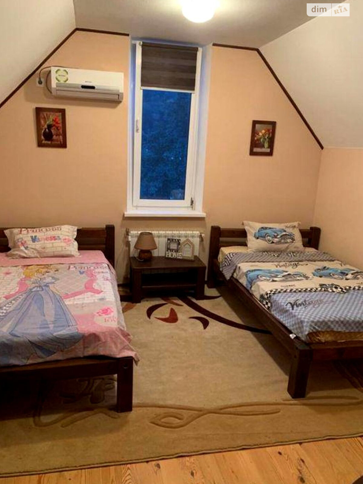 триповерховий будинок з верандою, 220 кв. м, цегла. Здається помісячно в Києві, в районі Голосіїв фото 1 трипроверховий будинок з верандою, 220 кв. м, цегла. Здається помісячно в Києві, в районі Голосіїв фото 1