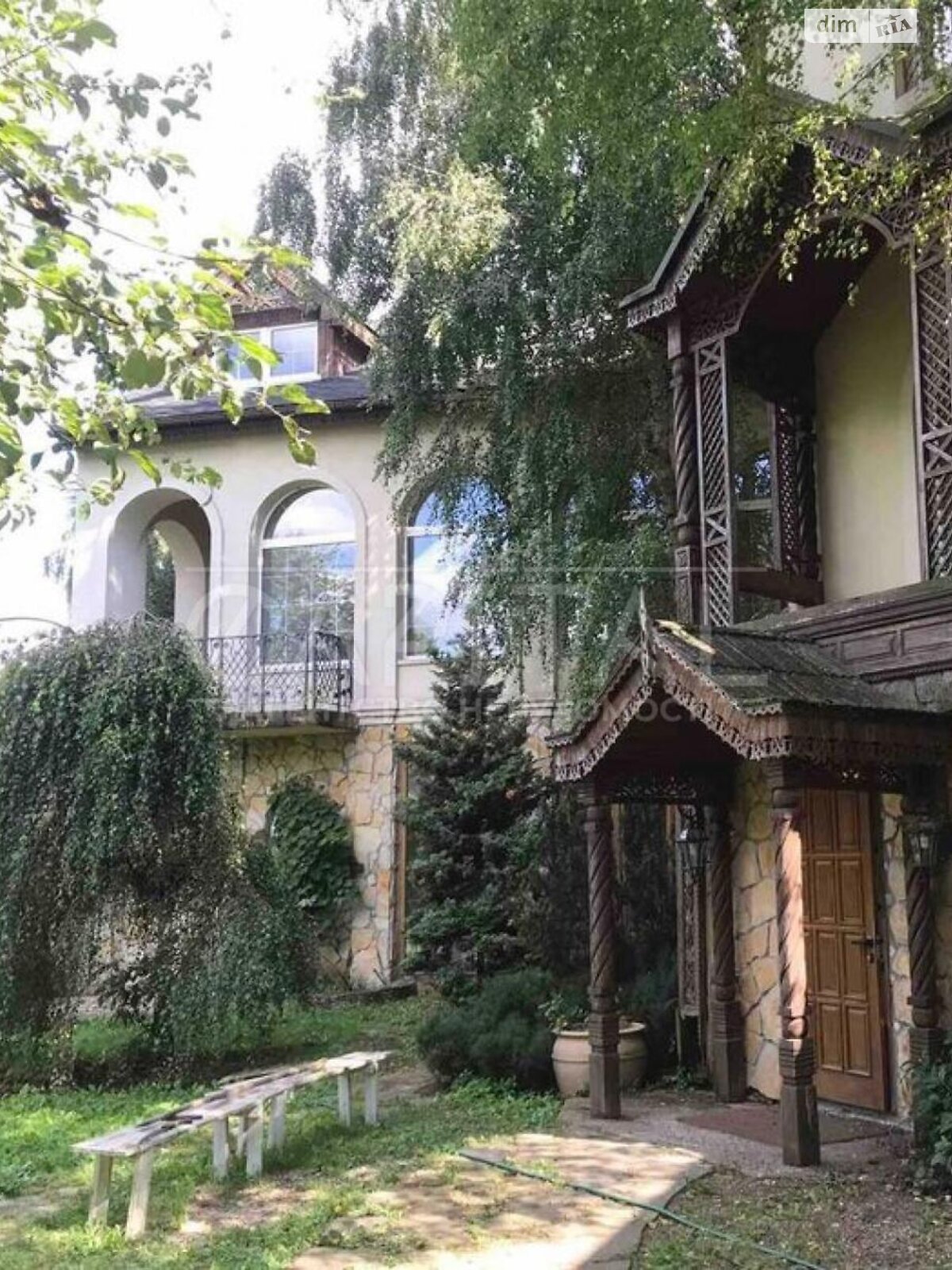 трехэтажный дом, 1390 кв. м, кирпич. Сдается помесячно в Киеве, в районе Голосеев фото 1 трехэтажный дом, 1390 кв. м, кирпич. Сдается помесячно в Киеве, в районе Голосеев фото 1