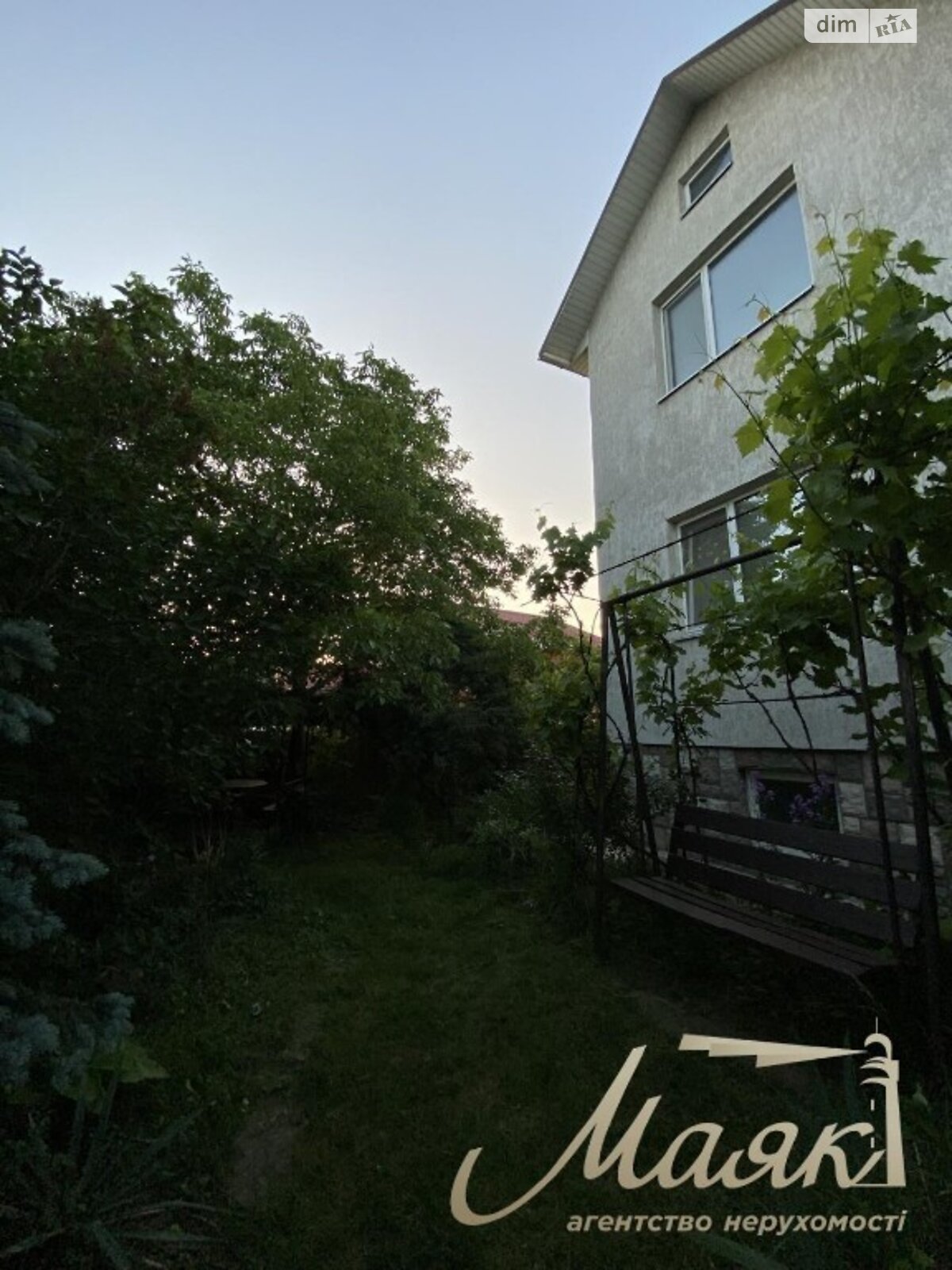 двопроверховий будинок з балконом, 340 кв. м, цегла. Здається помісячно в Києві, в районі Голосіївський фото 1