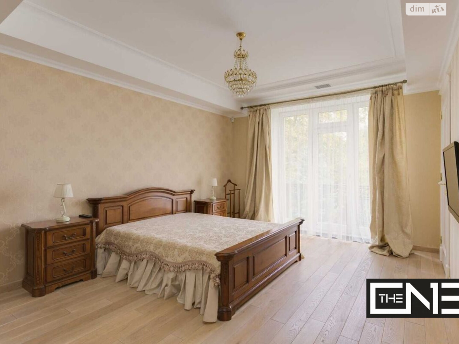 трехэтажный дом, 550 кв. м, кирпич. Сдается помесячно в Киеве, в районе Голосеевский фото 1 трехэтажный дом, 550 кв. м, кирпич. Сдается помесячно в Киеве, в районе Голосеевский фото 1