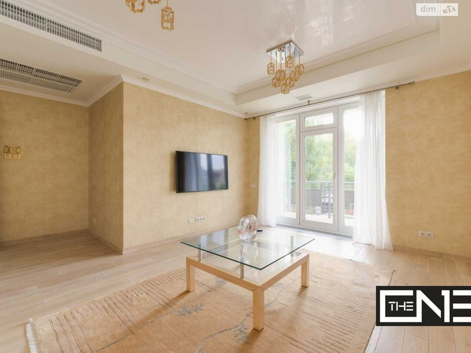 трехэтажный дом, 550 кв. м, кирпич. Сдается помесячно в Киеве, в районе Голосеевский фото 1 трехэтажный дом, 550 кв. м, кирпич. Сдается помесячно в Киеве, в районе Голосеевский фото 1