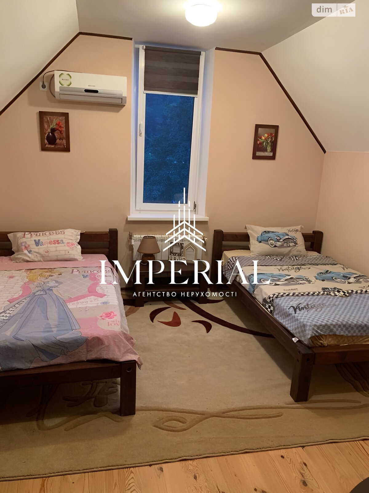 трехэтажный дом, 220 кв. м, кирпич. Сдается помесячно в Киеве, в районе Голосеевский фото 1 трехэтажный дом, 220 кв. м, кирпич. Сдается помесячно в Киеве, в районе Голосеевский фото 1