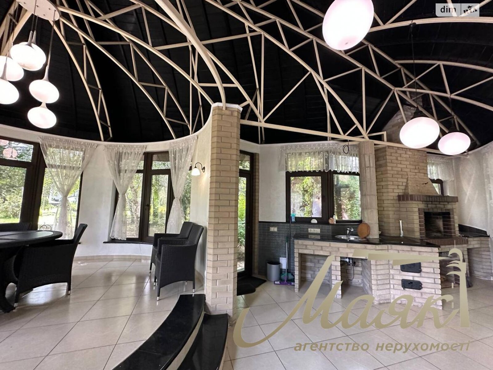 двухэтажный дом с верандой, 1500 кв. м, кирпич. Сдается помесячно в Киеве, в районе Голосеевский фото 1