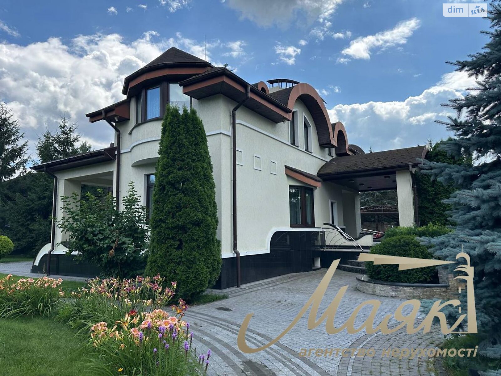 двухэтажный дом с верандой, 1500 кв. м, кирпич. Сдается помесячно в Киеве, в районе Голосеевский фото 1