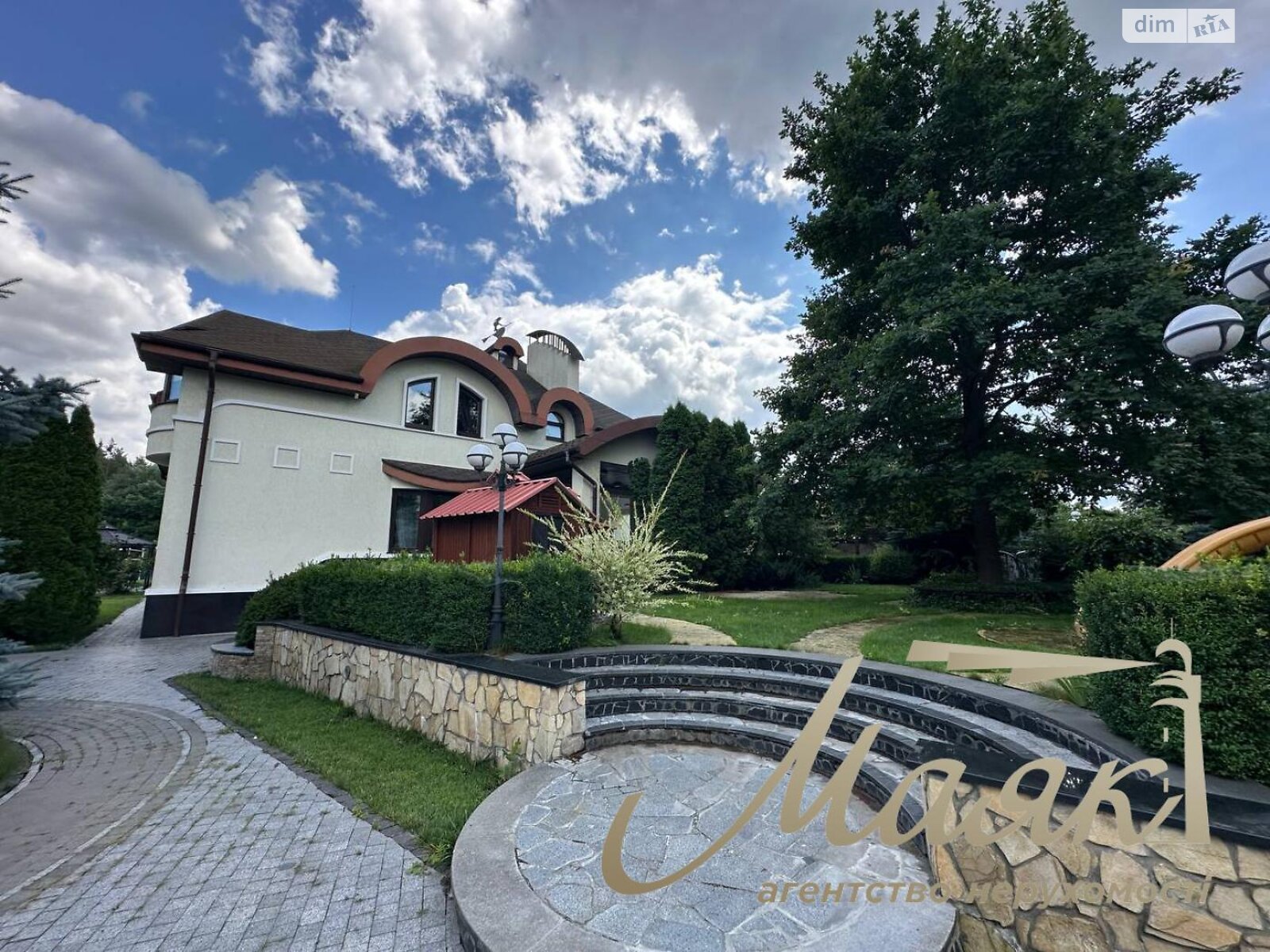 двухэтажный дом с верандой, 1500 кв. м, кирпич. Сдается помесячно в Киеве, в районе Голосеевский фото 1