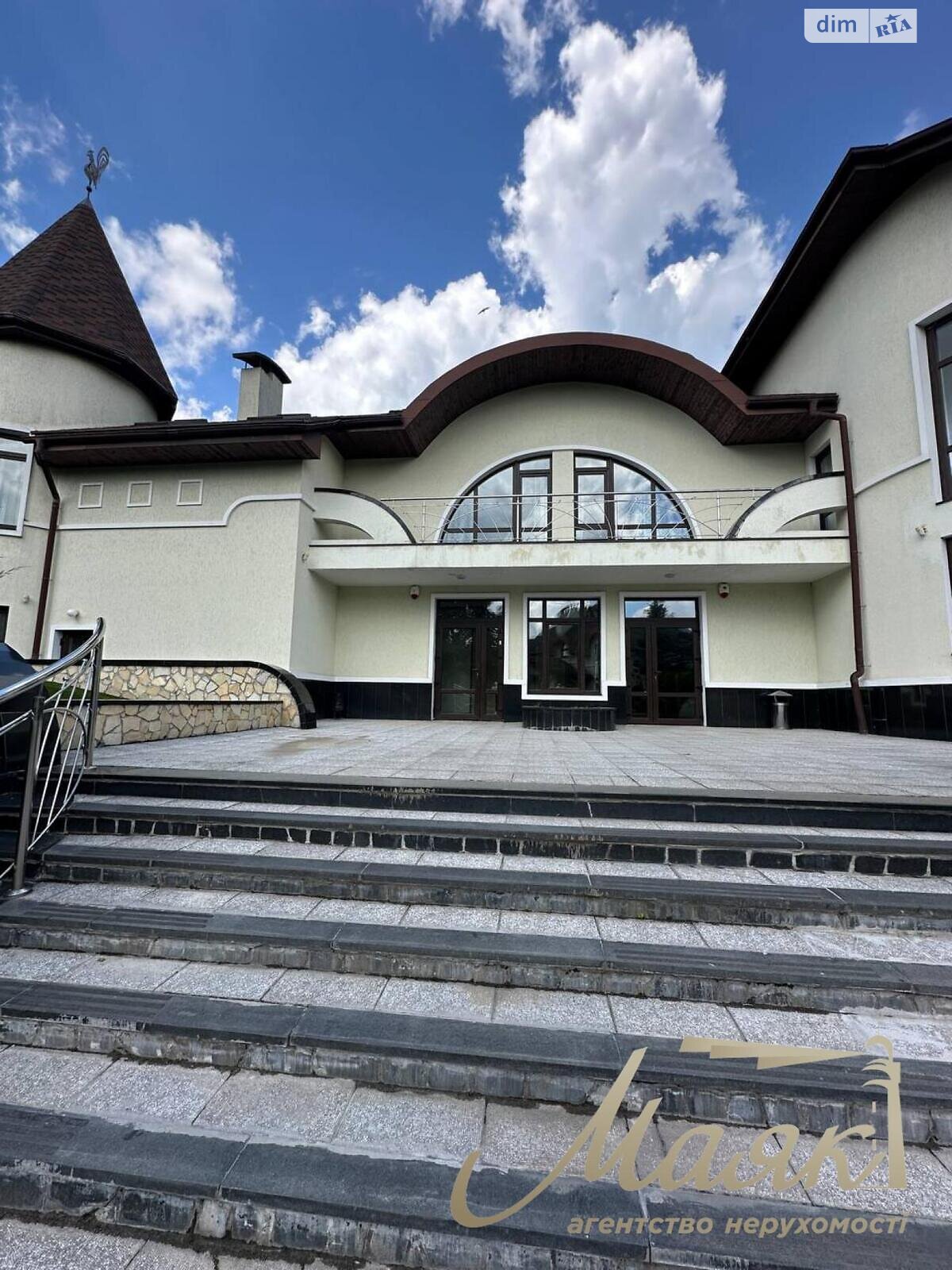 двухэтажный дом с верандой, 1500 кв. м, кирпич. Сдается помесячно в Киеве, в районе Голосеевский фото 1