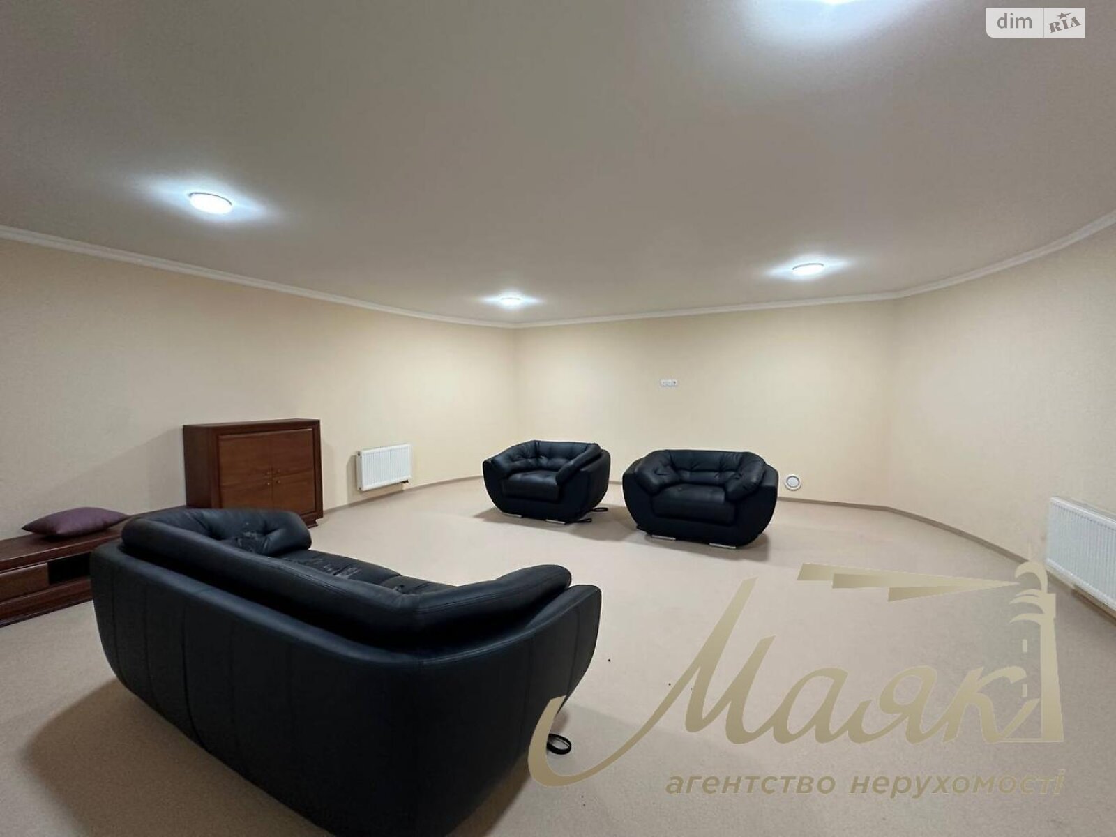 двухэтажный дом с верандой, 1500 кв. м, кирпич. Сдается помесячно в Киеве, в районе Голосеевский фото 1