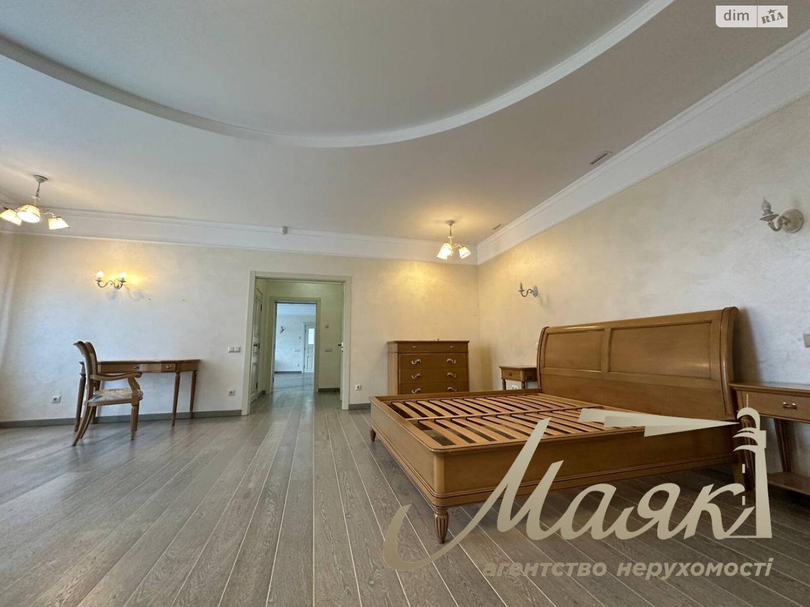 двухэтажный дом с верандой, 1500 кв. м, кирпич. Сдается помесячно в Киеве, в районе Голосеевский фото 1