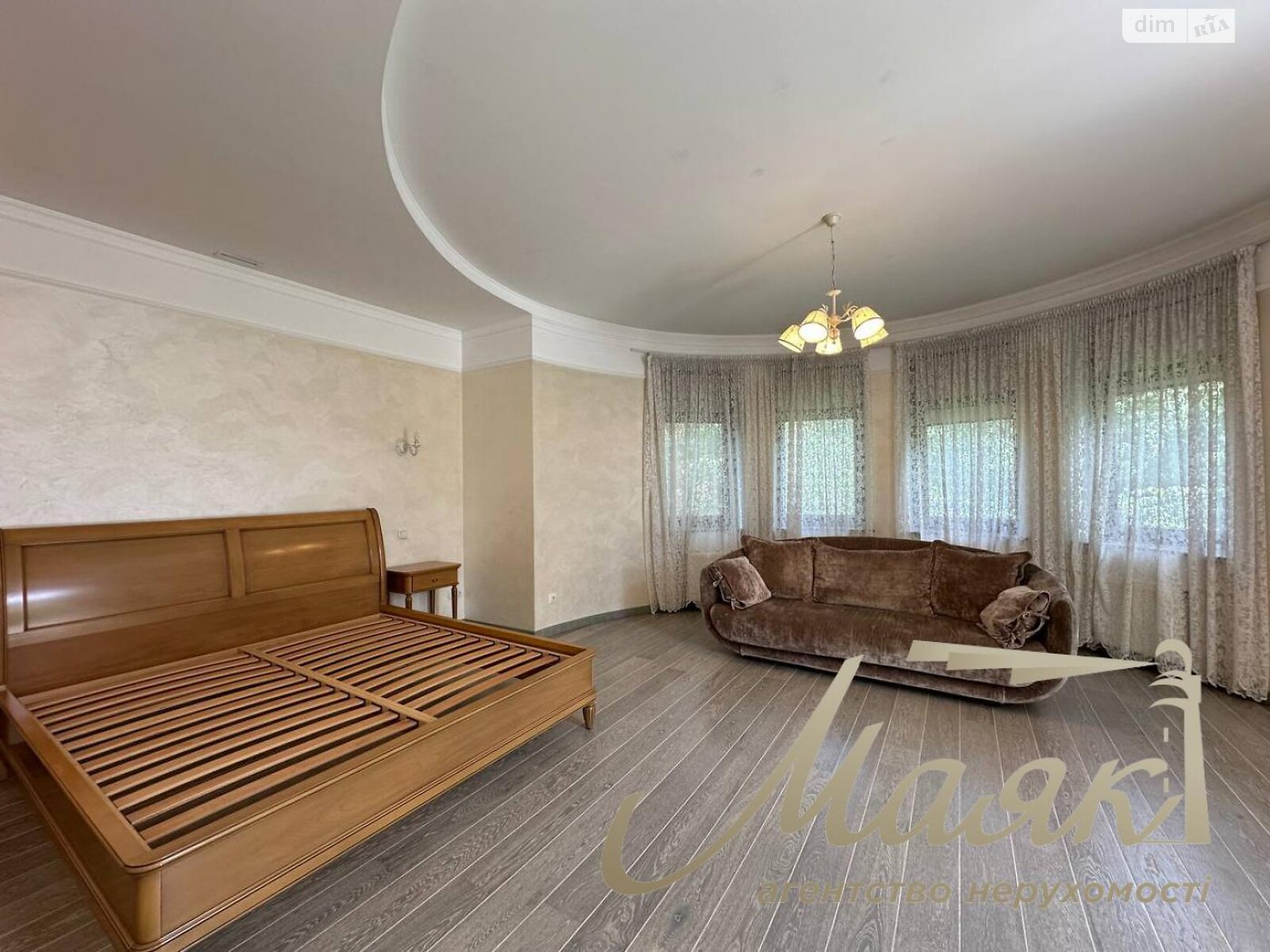 двухэтажный дом с верандой, 1500 кв. м, кирпич. Сдается помесячно в Киеве, в районе Голосеевский фото 1