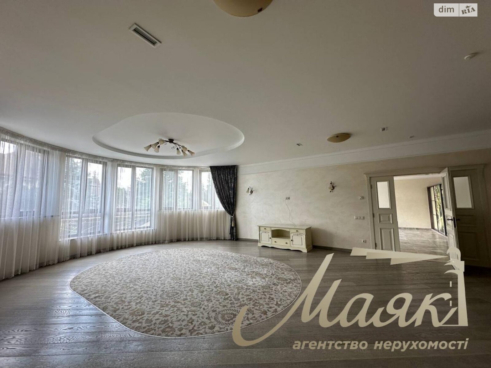 двухэтажный дом с верандой, 1500 кв. м, кирпич. Сдается помесячно в Киеве, в районе Голосеевский фото 1