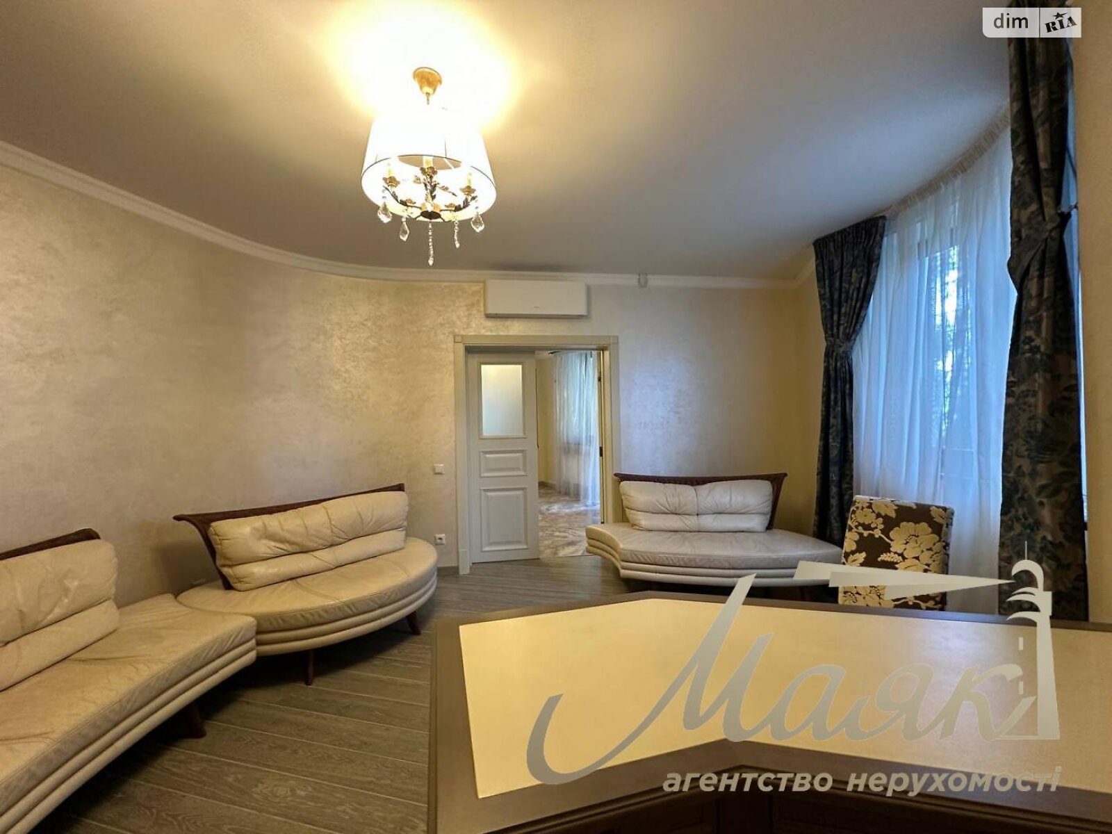 двухэтажный дом с верандой, 1500 кв. м, кирпич. Сдается помесячно в Киеве, в районе Голосеевский фото 1