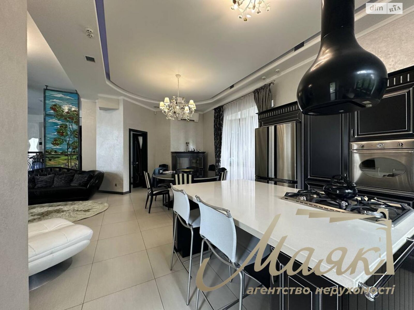 двухэтажный дом с верандой, 1500 кв. м, кирпич. Сдается помесячно в Киеве, в районе Голосеевский фото 1