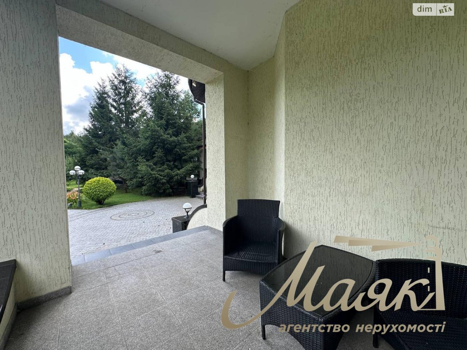 двухэтажный дом с верандой, 1500 кв. м, кирпич. Сдается помесячно в Киеве, в районе Голосеевский фото 1