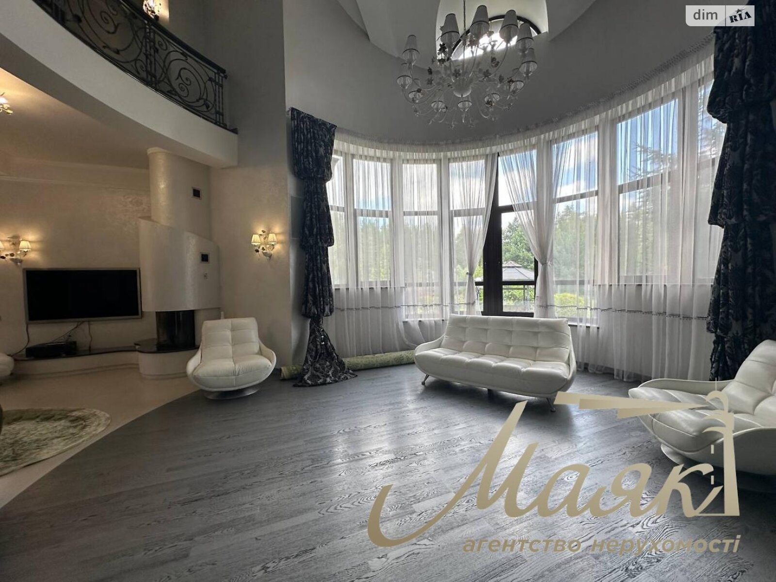 двухэтажный дом с верандой, 1500 кв. м, кирпич. Сдается помесячно в Киеве, в районе Голосеевский фото 1