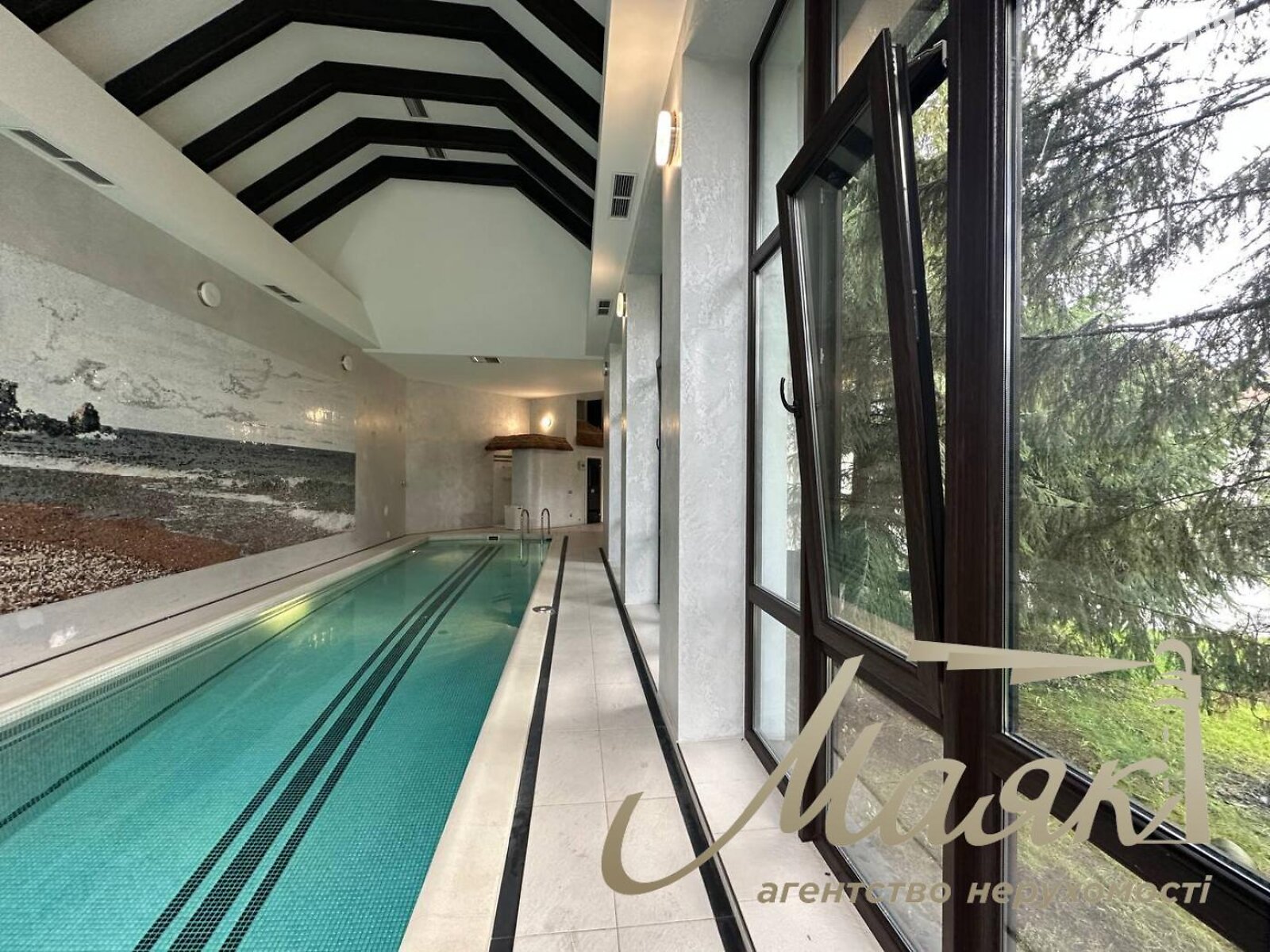 двухэтажный дом с верандой, 1500 кв. м, кирпич. Сдается помесячно в Киеве, в районе Голосеевский фото 1