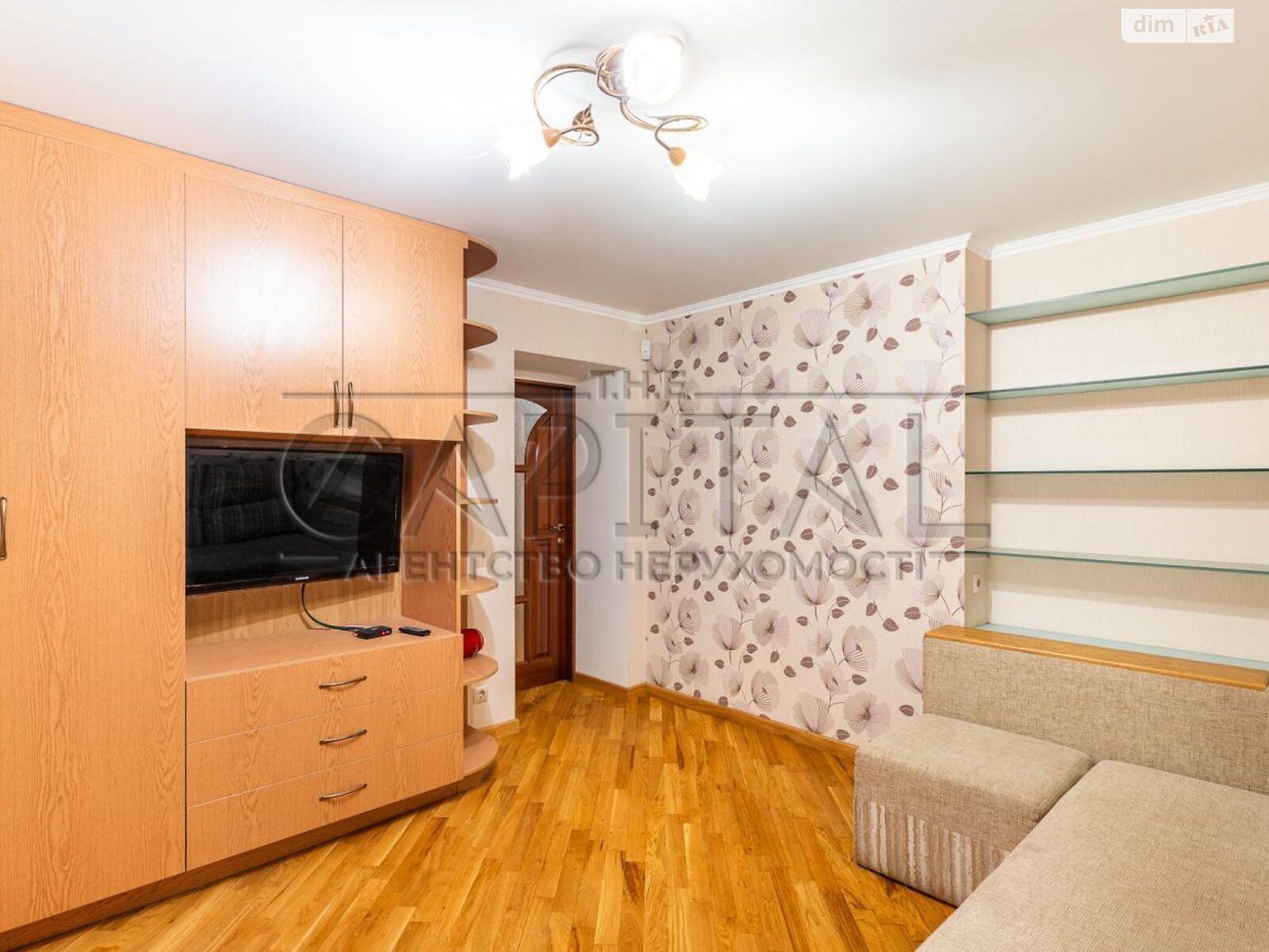 триповерховий будинок з гаражем, 250 кв. м, цегла. Здається помісячно в Києві, в районі Голосіївський фото 1 трипроверховий будинок з гаражем, 250 кв. м, цегла. Здається помісячно в Києві, в районі Голосіївський фото 1