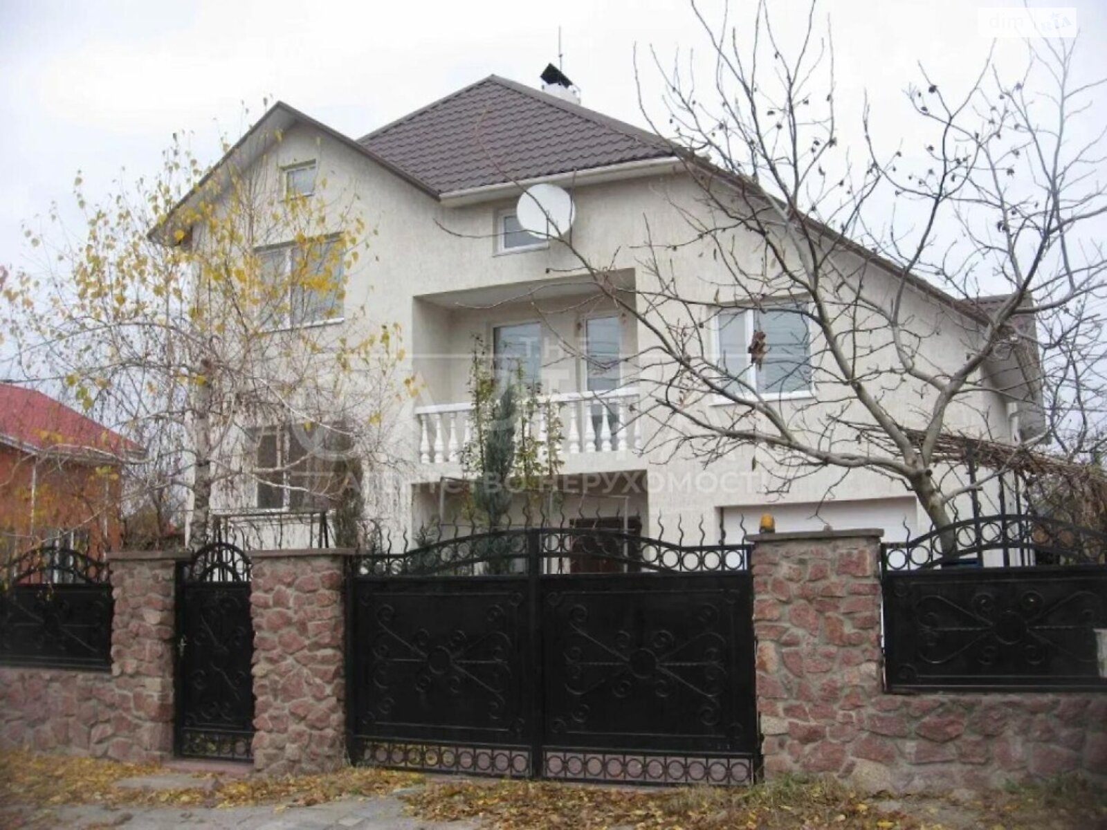 трехэтажный дом, 340 кв. м, кирпич. Сдается помесячно в Киеве, в районе Голосеевский фото 1
