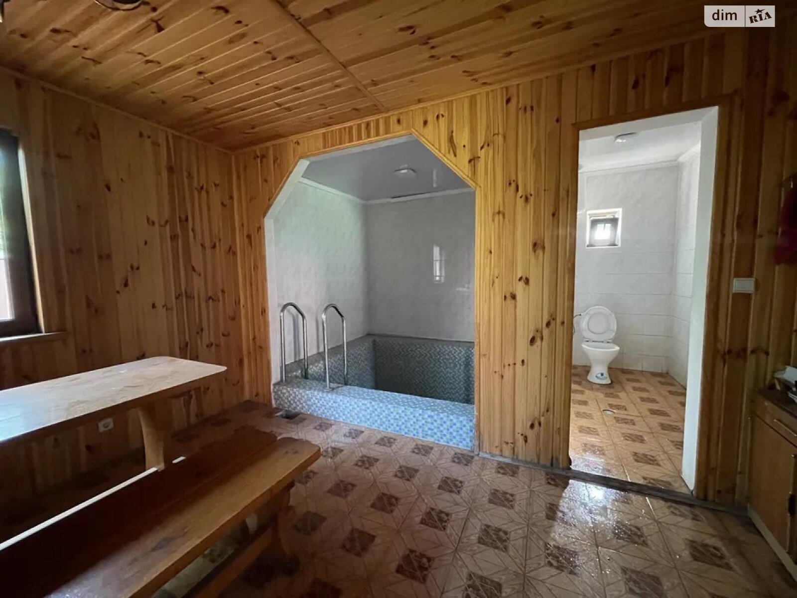 трехэтажный дом с балконом, 387 кв. м, кирпич. Сдается помесячно в Киеве, в районе Жуляны фото 1 трехэтажный дом с балконом, 387 кв. м, кирпич. Сдается помесячно в Киеве, в районе Жуляны фото 1